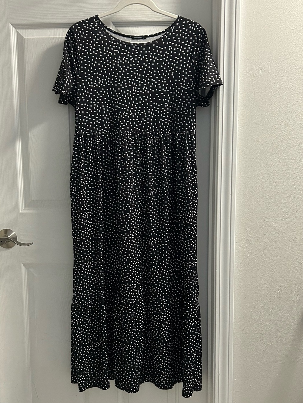 Gracyoga Sz S Black Polka Dot Maxi Dress with Short Sleeves